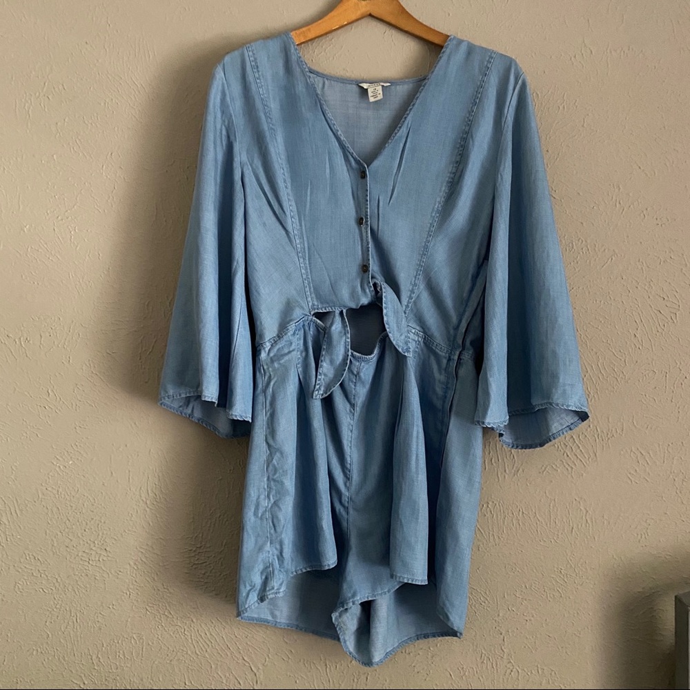 Guess romper.